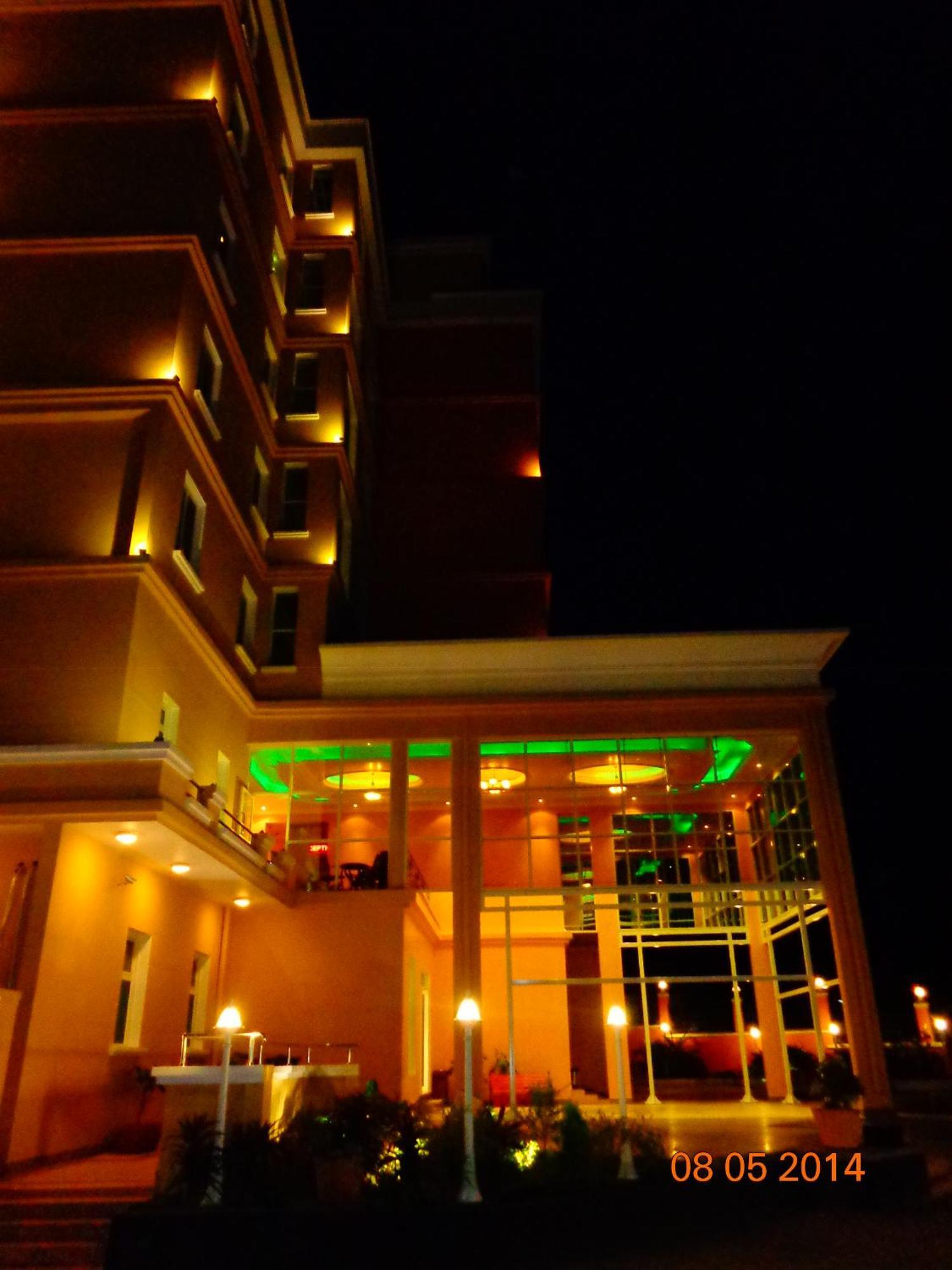Panorama Portico Hotel, Dżuba Zewnętrze zdjęcie